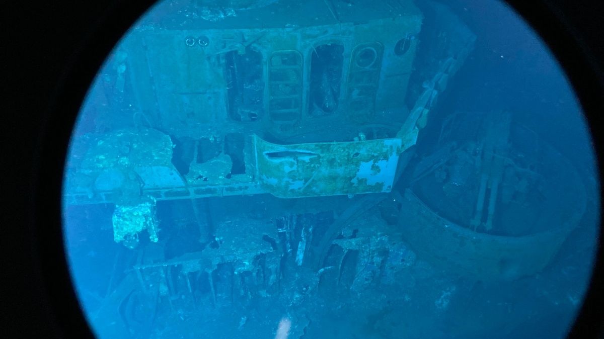 Nejhlouběji ležící vrak válečné lodi se ukázal díky speciální ponorce